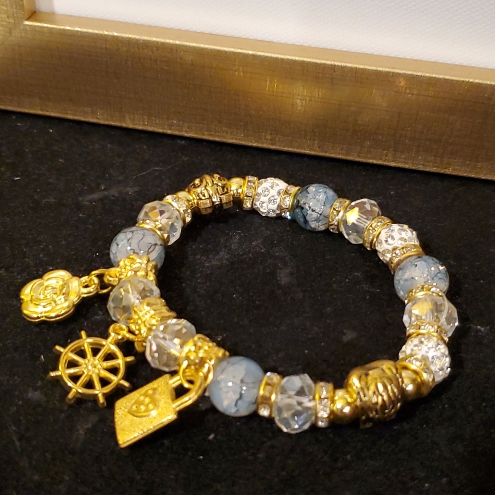 Woman's Fashion BRACELET  - $5